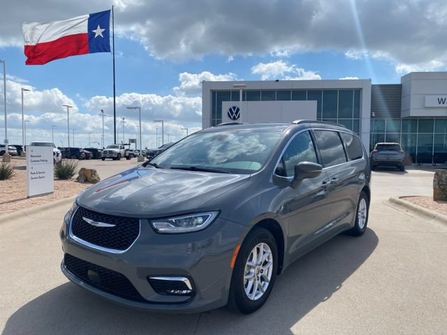 Used 2022 Chrysler Pacifica Touring-L FWD video 1
