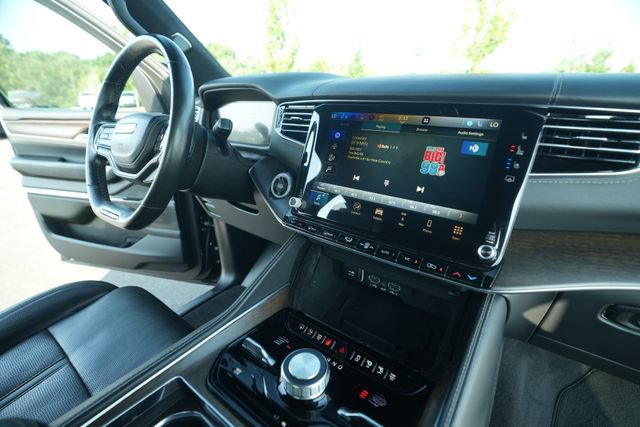 Used 2023 Jeep Grand Wagoneer Series II AWD/4WD image 41