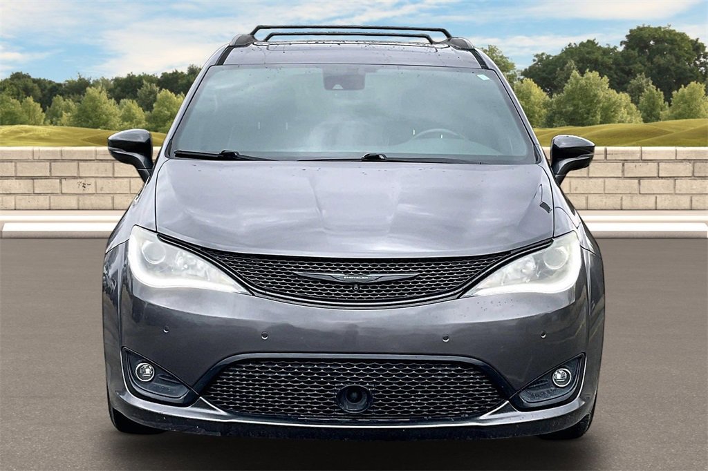 Used 2018 Chrysler Pacifica Limited w/ Advanced Safetytec Group image 3