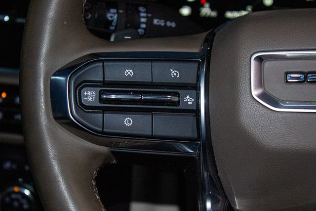 Used 2025 GMC Yukon XL Denali image 27