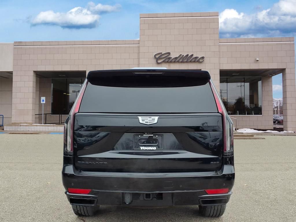 Used 2023 Cadillac Escalade Sport Platinum w/ LPO, ONYX Package image 5