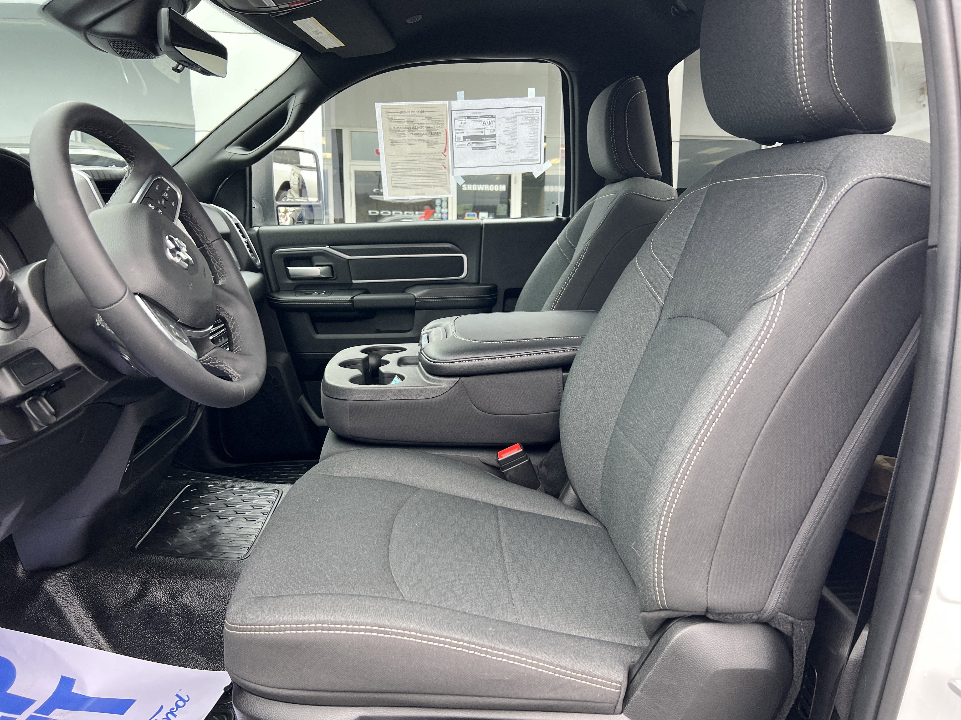 Used 2025 RAM 5500 2WD Regular Cab image 16