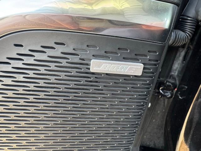 Used 2025 GMC Acadia Elevation image 17