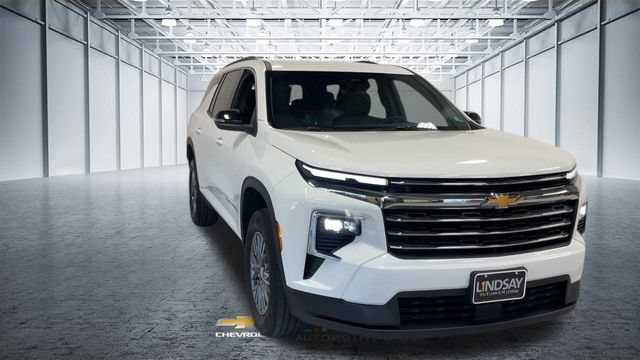 Certified 2025 Chevrolet Traverse LT AWD/4WD image 4
