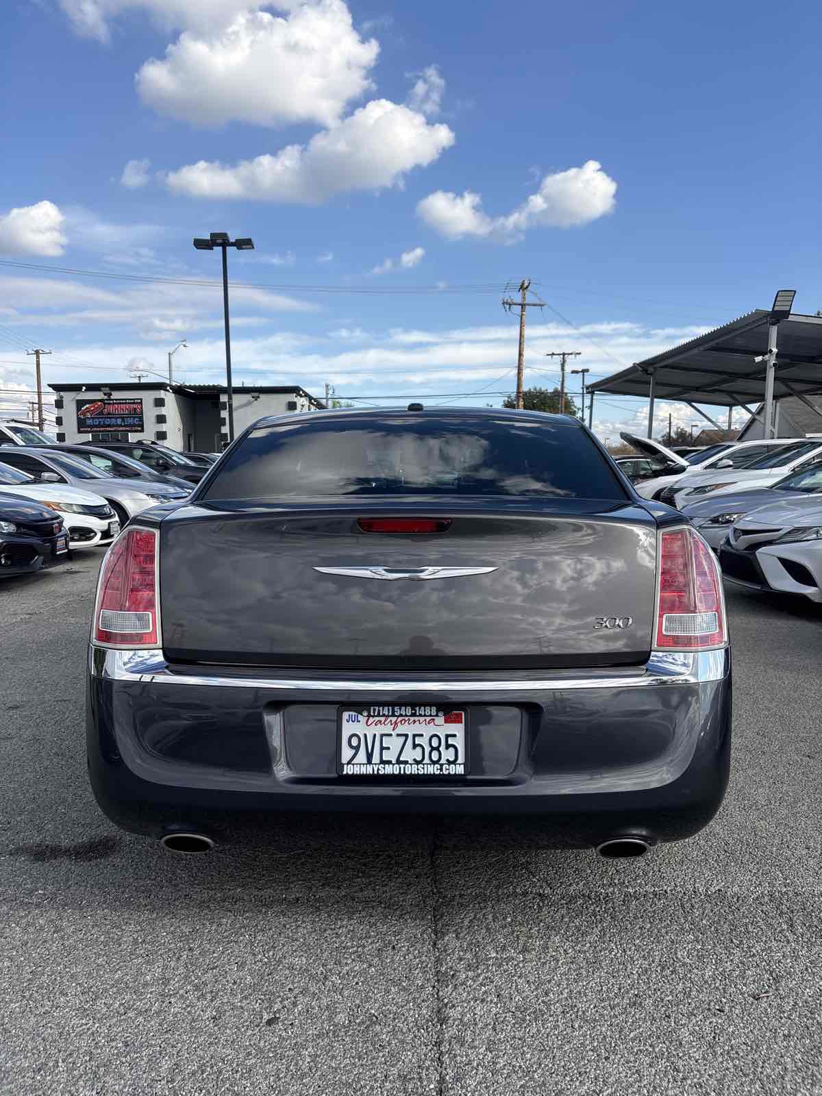 Used 2014 Chrysler 300 image 3