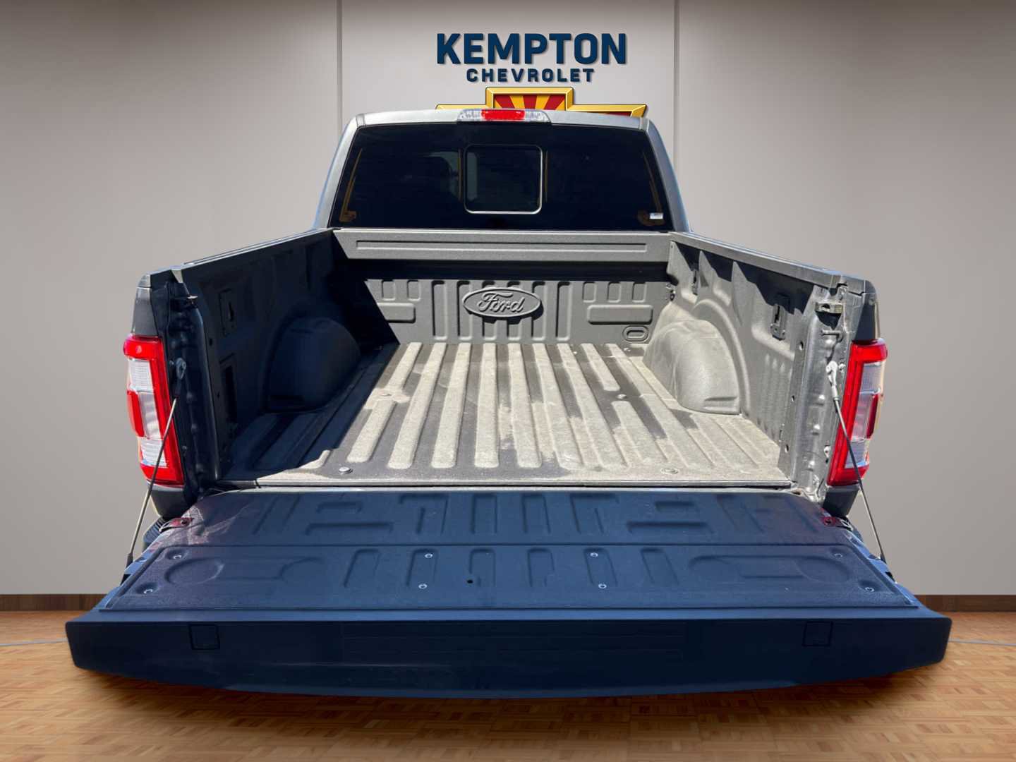 Used 2023 Ford F150 Lariat w/ Equipment Group 502A High image 18