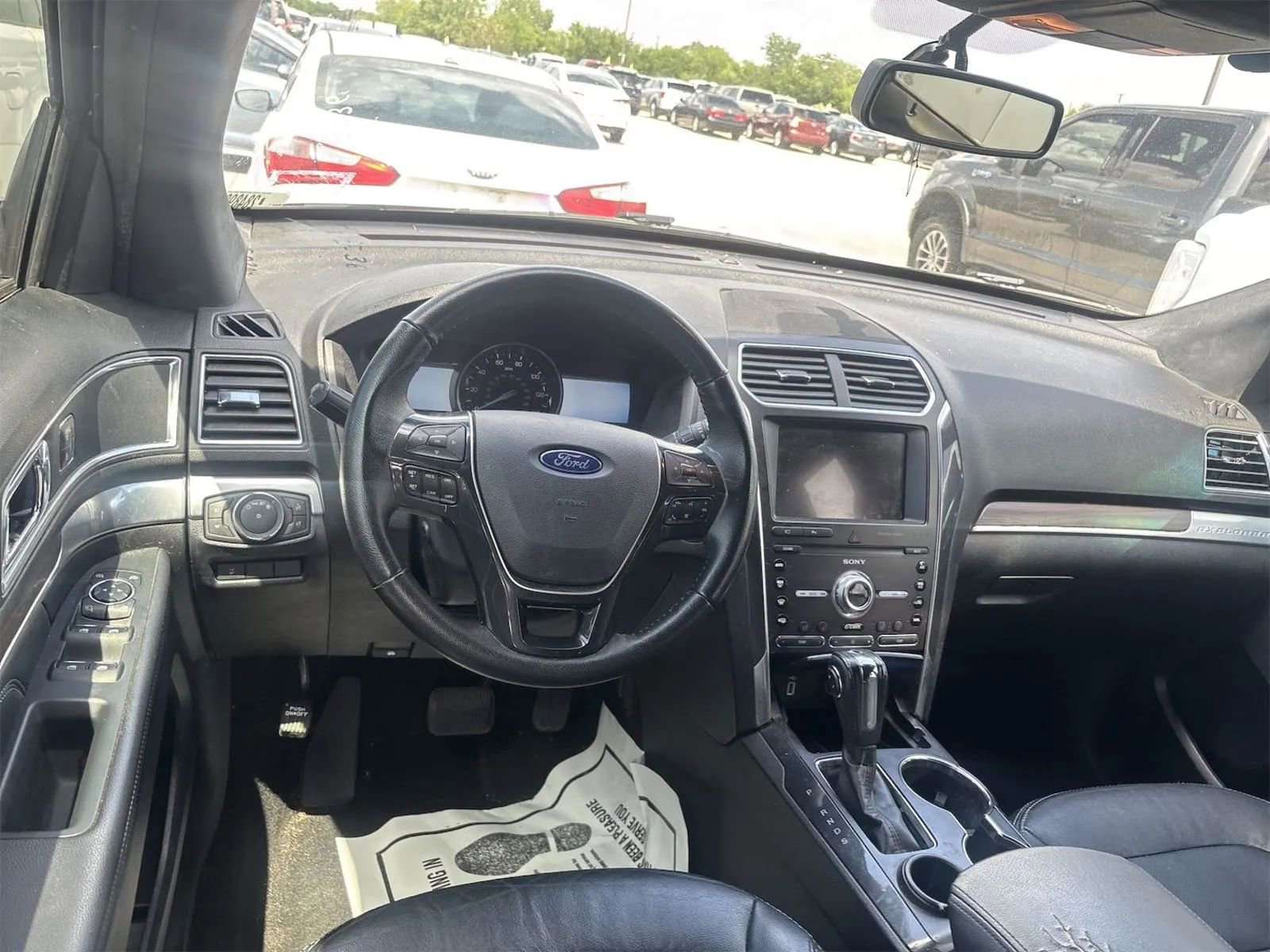 Used 2019 Ford Explorer Limited image 7