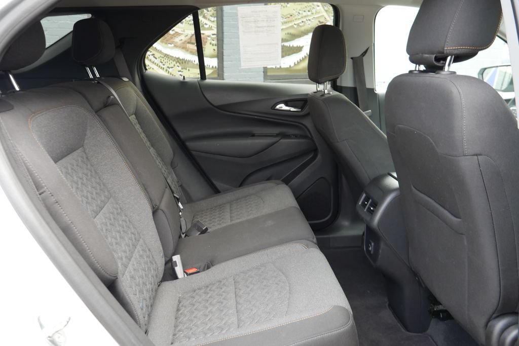 Used 2022 Chevrolet Equinox LT FWD image 11