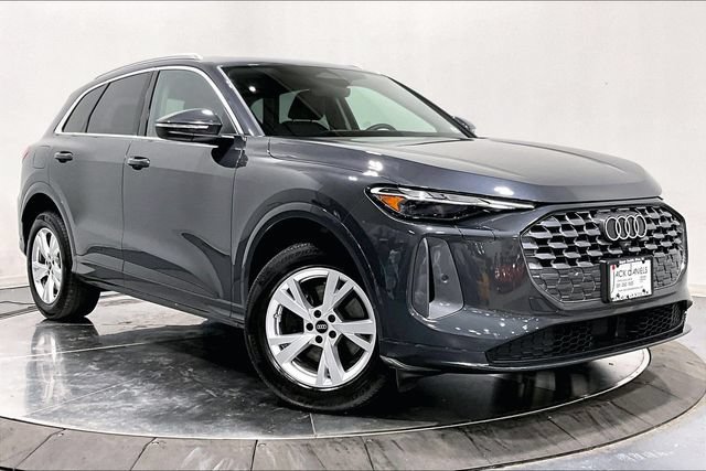 Certified 2025 Audi Q5 Premium w/ Convenience Package AWD/4WD image 7