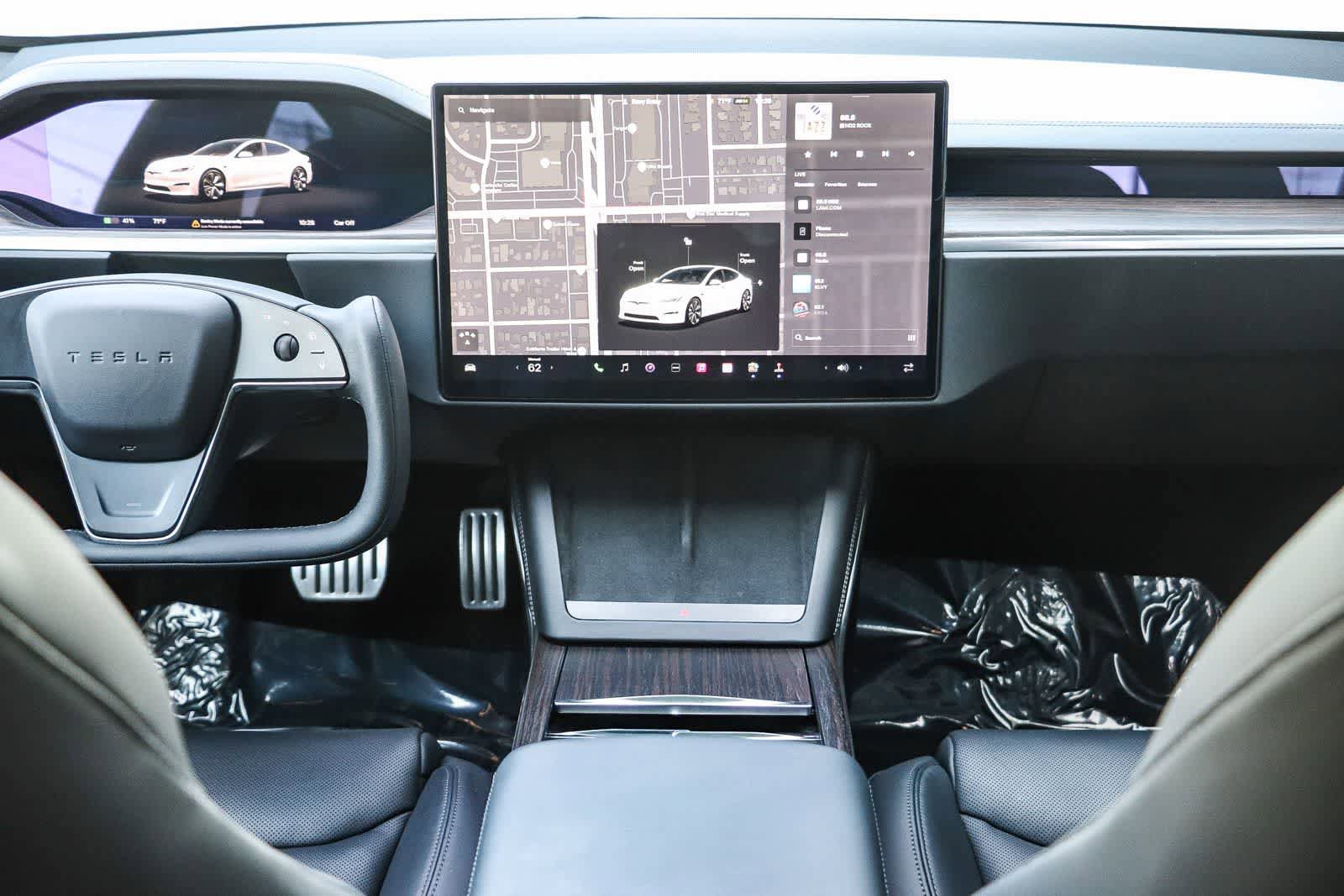 Used 2022 Tesla Model S image 12