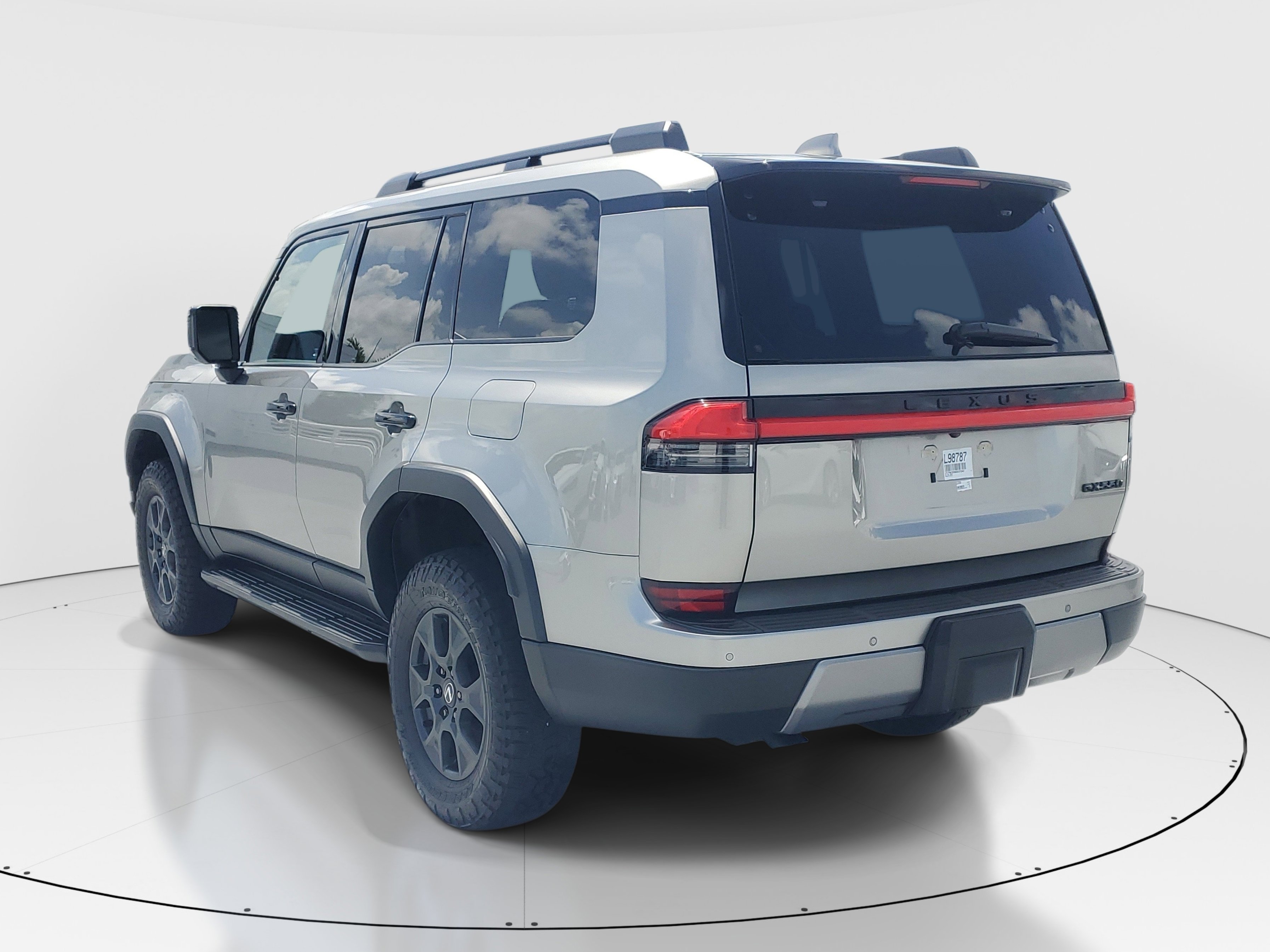 Used 2025 Lexus GX 550 w/ Accessory Package (CT) AWD/4WD image 5