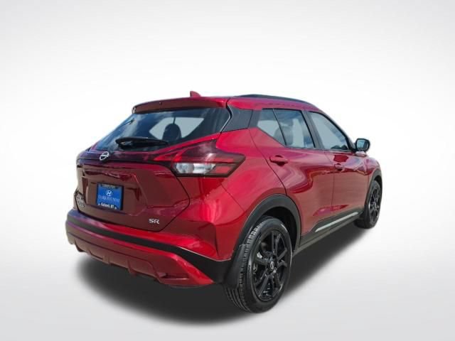 Used 2023 Nissan Kicks SR w/ SR Premium Package FWD image 5