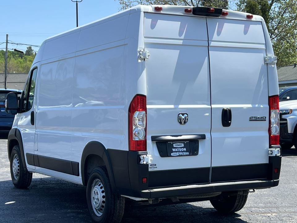 Used 2025 RAM ProMaster 2500 w/ Convenience Group FWD image 10