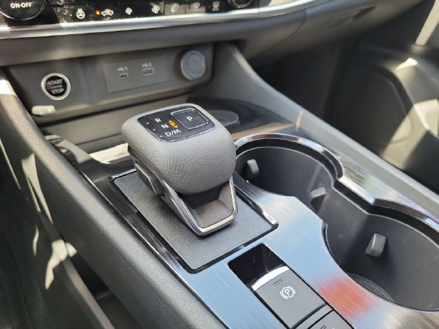 Used 2023 Nissan Rogue SV w/ SV Premium B Package FWD image 27
