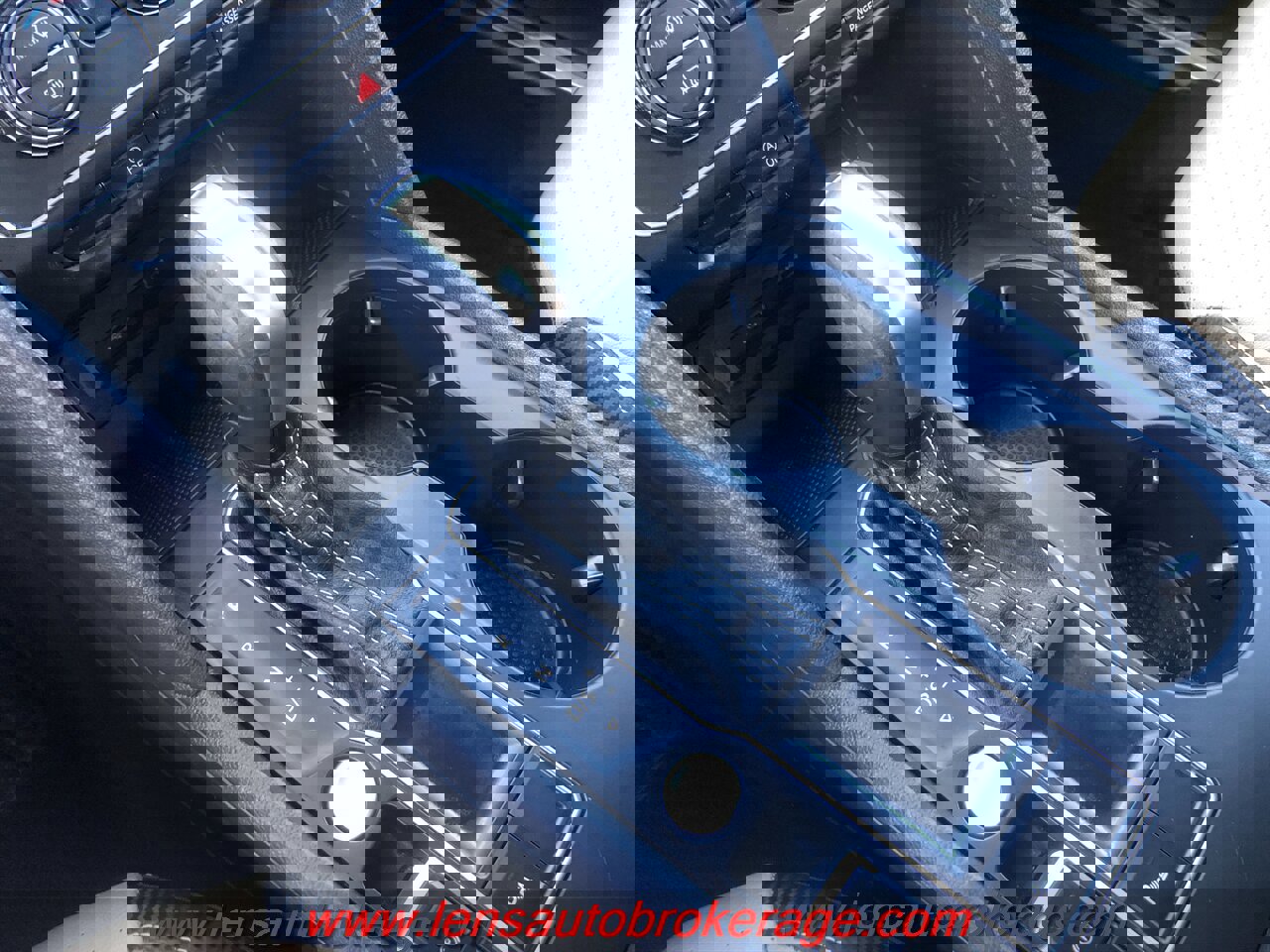 Used 2021 Volkswagen Atlas Cross Sport SE image 15