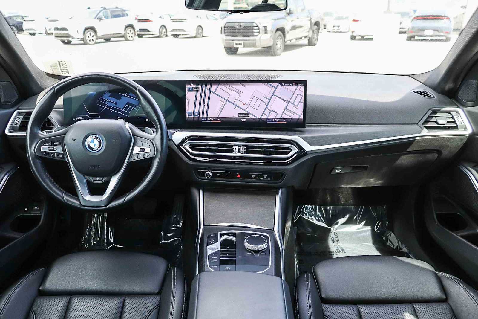 Used 2024 BMW 330e image 12