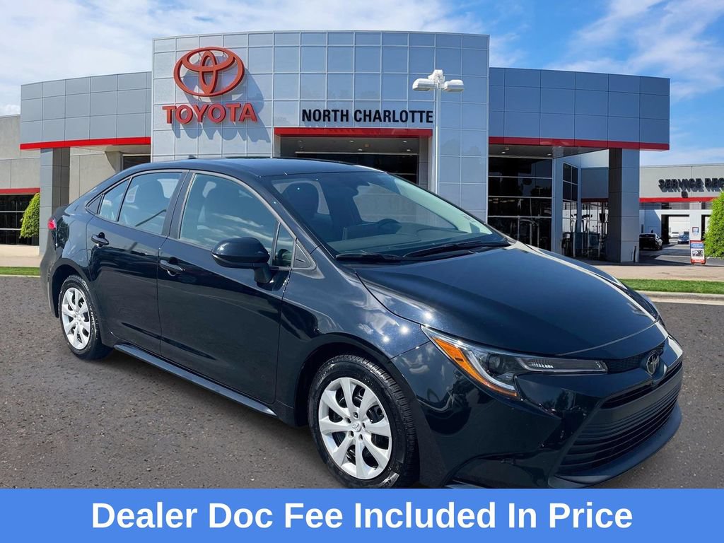 Used 2024 Toyota Corolla LE FWD image 1
