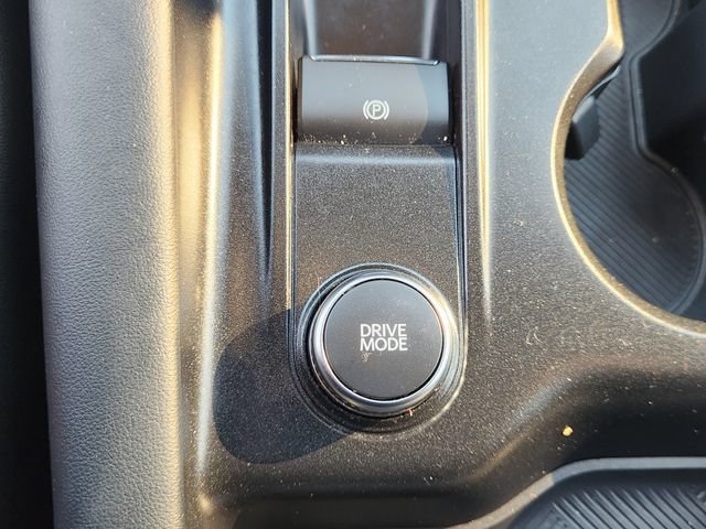 Used 2025 Ford Explorer ST-Line AWD/4WD image 18