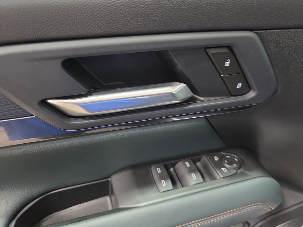 New 2026 GMC Terrain AT4 w/ LPO, Floor Liner Package image 29