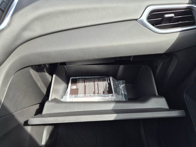 Used 2024 Chevrolet Equinox LT w/ LPO, Floor Liner Package AWD/4WD image 37