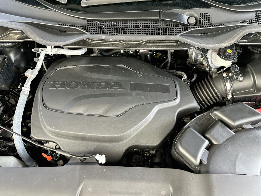 Used 2025 Honda Odyssey Sport-L image 32