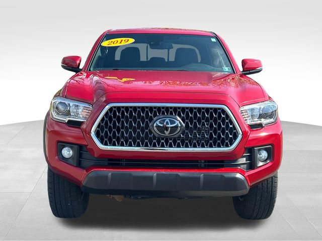Used 2019 Toyota Tacoma TRD Off-Road AWD/4WD image 8