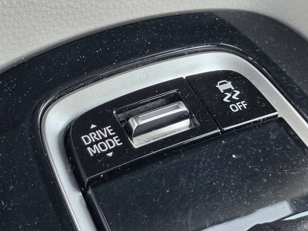 Certified 2024 Toyota Corolla SE FWD image 8