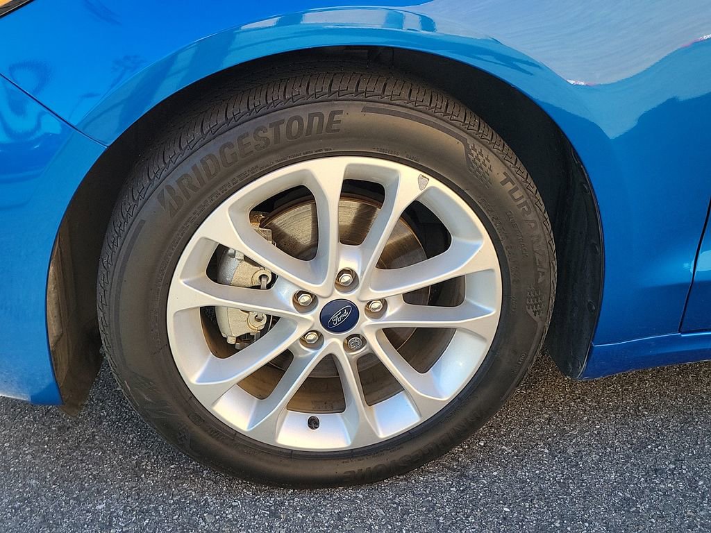 Used 2019 Ford Fusion SE image 15