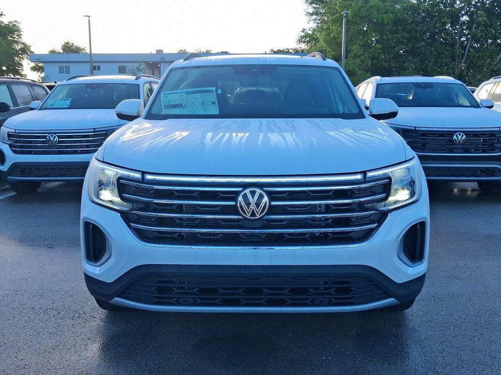 New 2026 Volkswagen Atlas SE FWD image 2