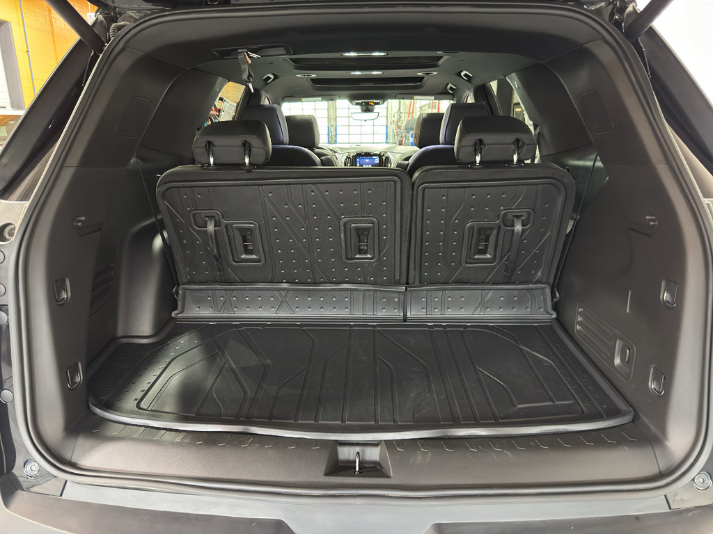Used 2024 Chevrolet Traverse RS w/ LPO, Floor Liner Package AWD/4WD image 21