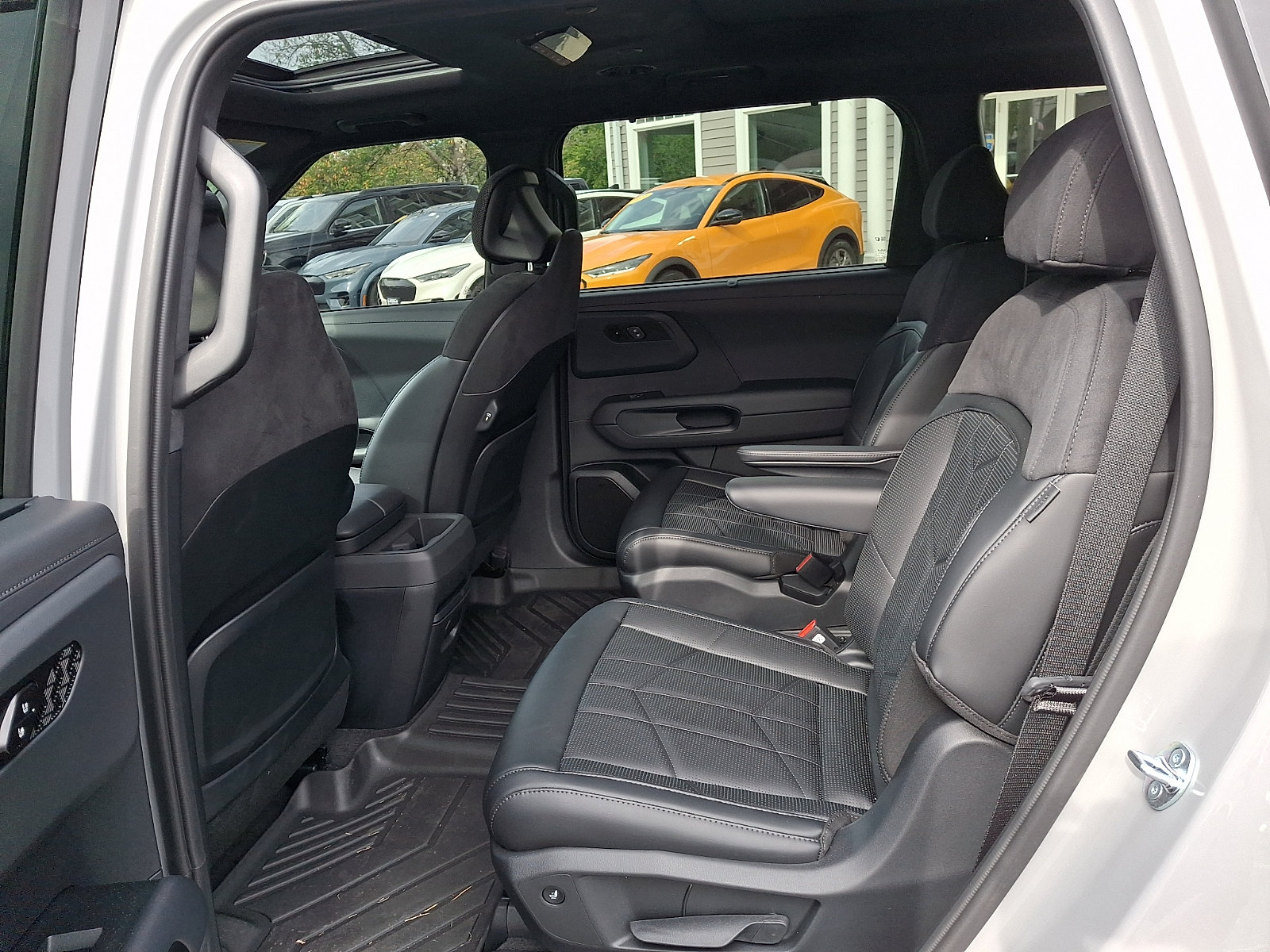 Used 2027 Kia Telluride X-Line SX Prestige AWD/4WD image 11