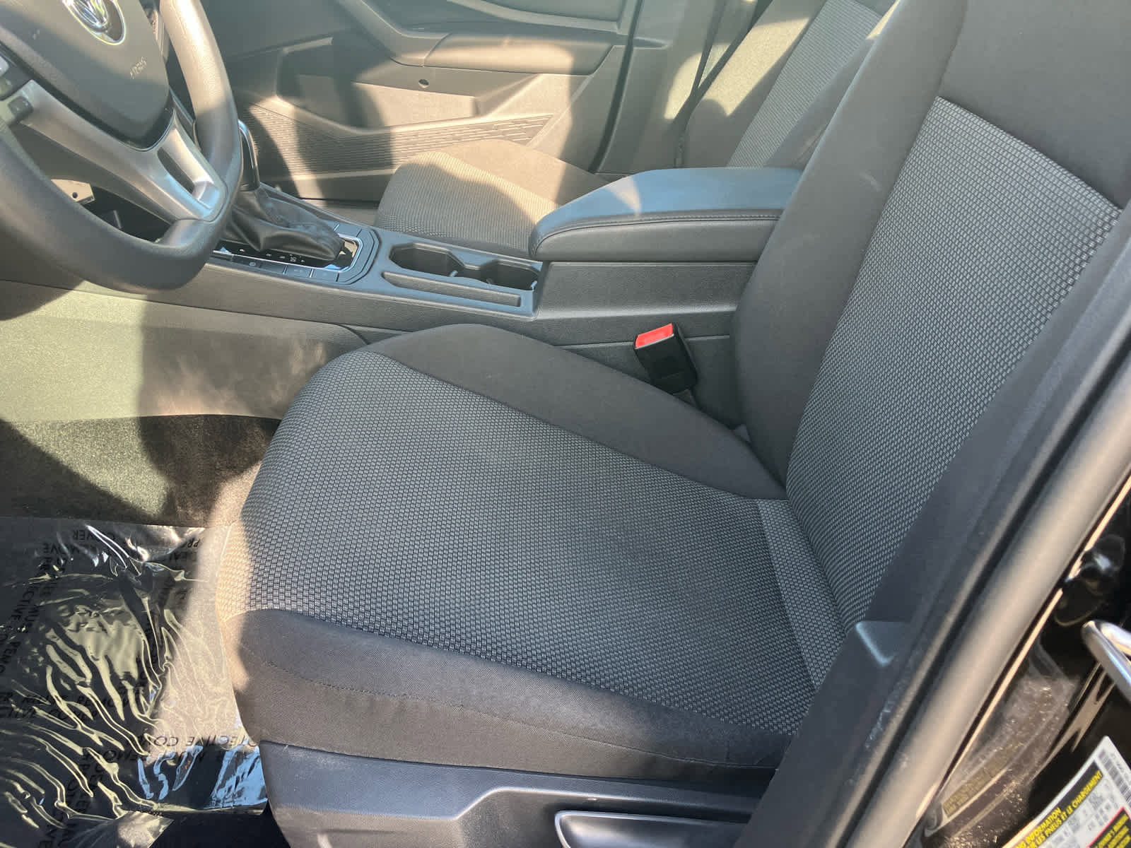 Used 2020 Volkswagen Jetta SE image 9