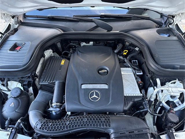 Used 2018 Mercedes-Benz GLC 300 4MATIC w/ Premium Package image 26