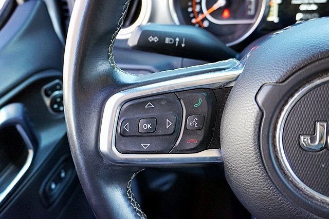 Used 2018 Jeep Wrangler Unlimited Sahara image 35