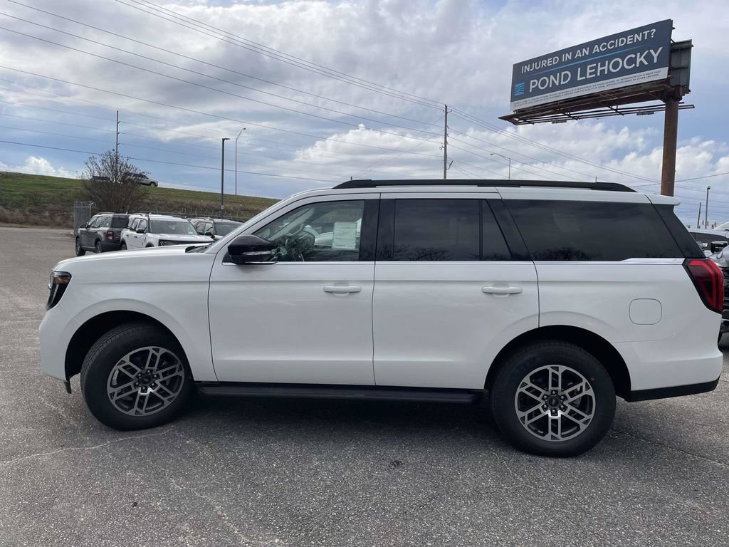 New 2026 Ford Expedition Active RWD image 6