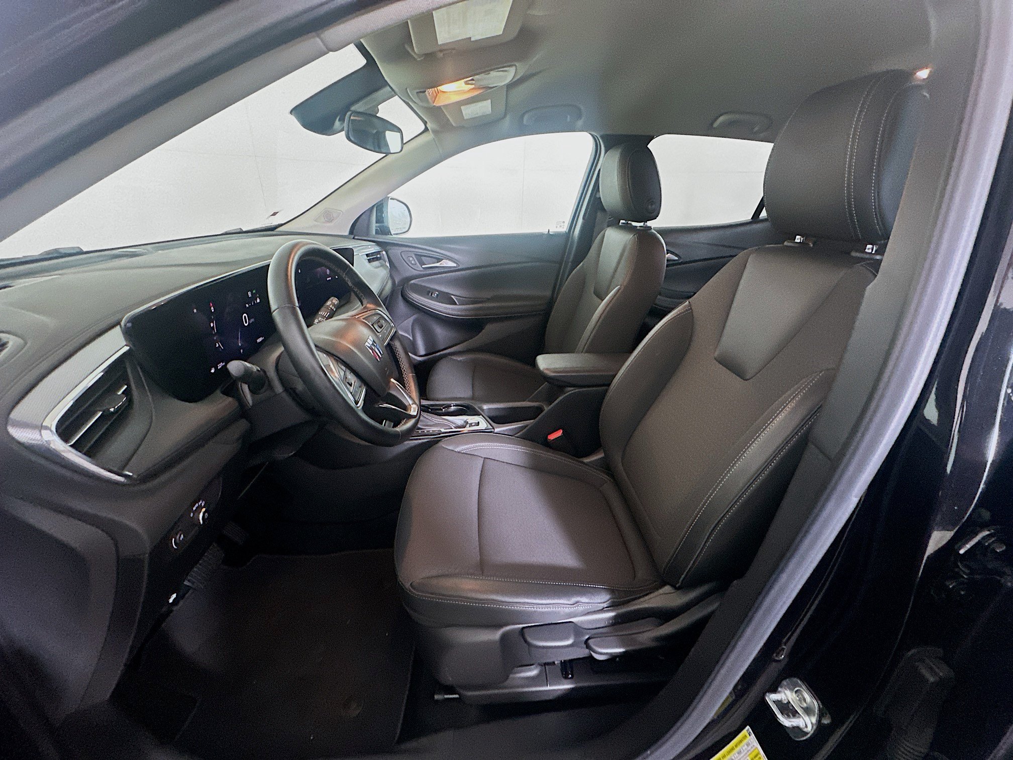 Used 2025 Buick Encore GX Preferred FWD image 13