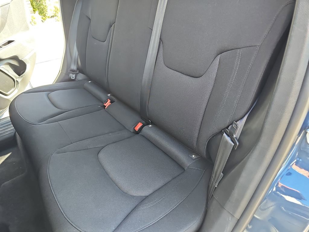 Used 2021 Jeep Renegade Sport w/ Sport Appearance Group image 13