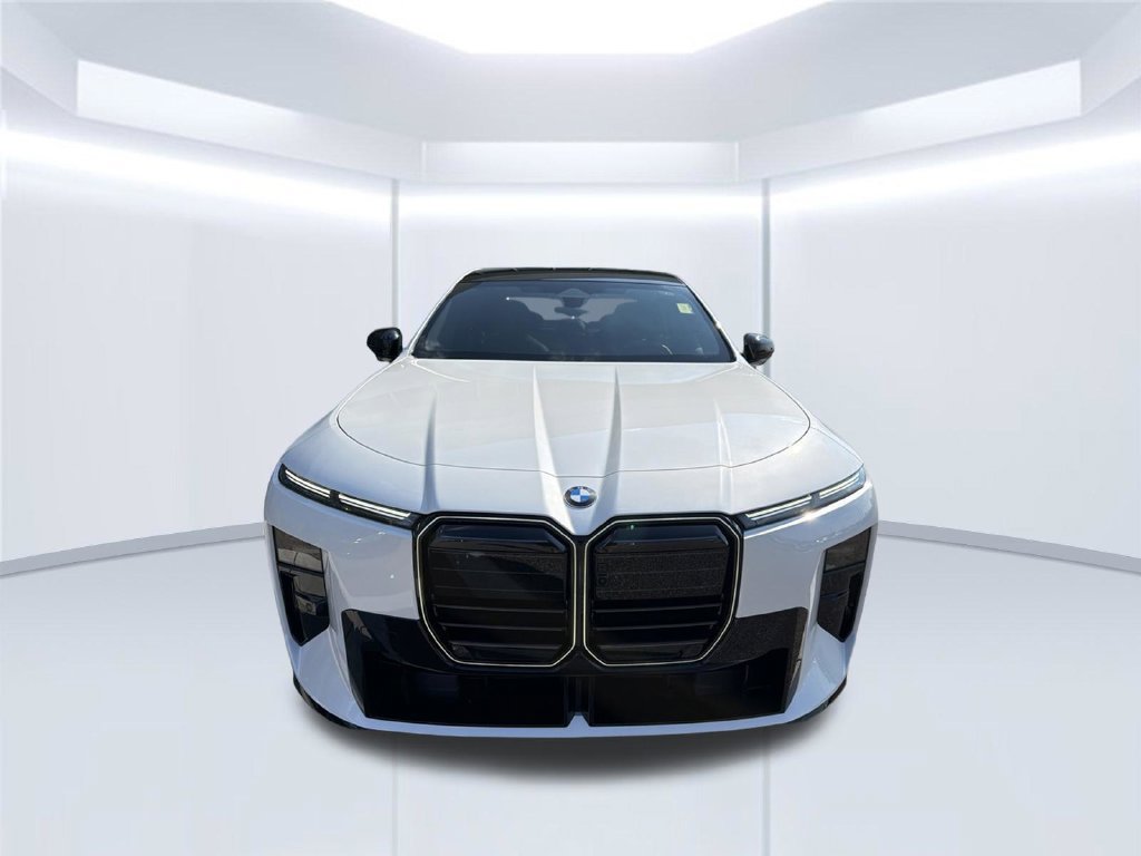 New 2027 BMW 740i xDrive w/ M Sport Professional Package AWD/4WD image 2