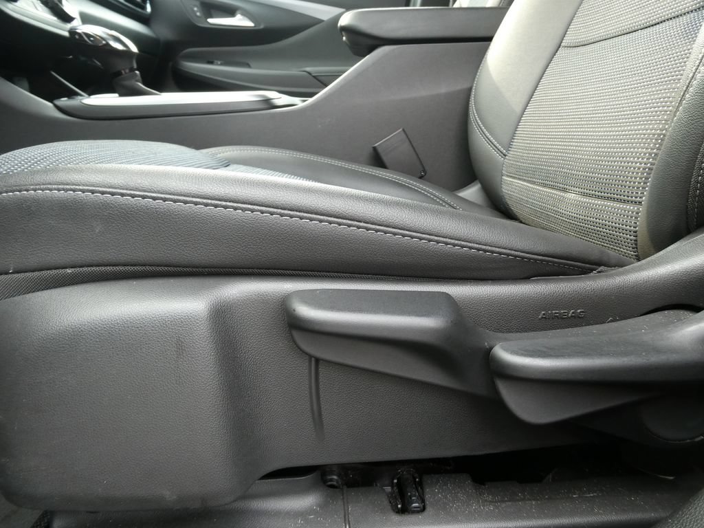 Certified 2026 Buick Envista Preferred FWD image 26