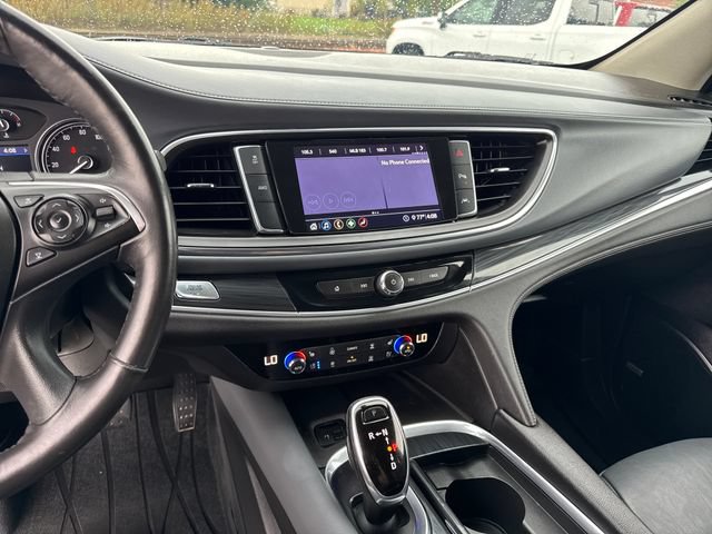 Used 2020 Buick Enclave Premium AWD/4WD image 18