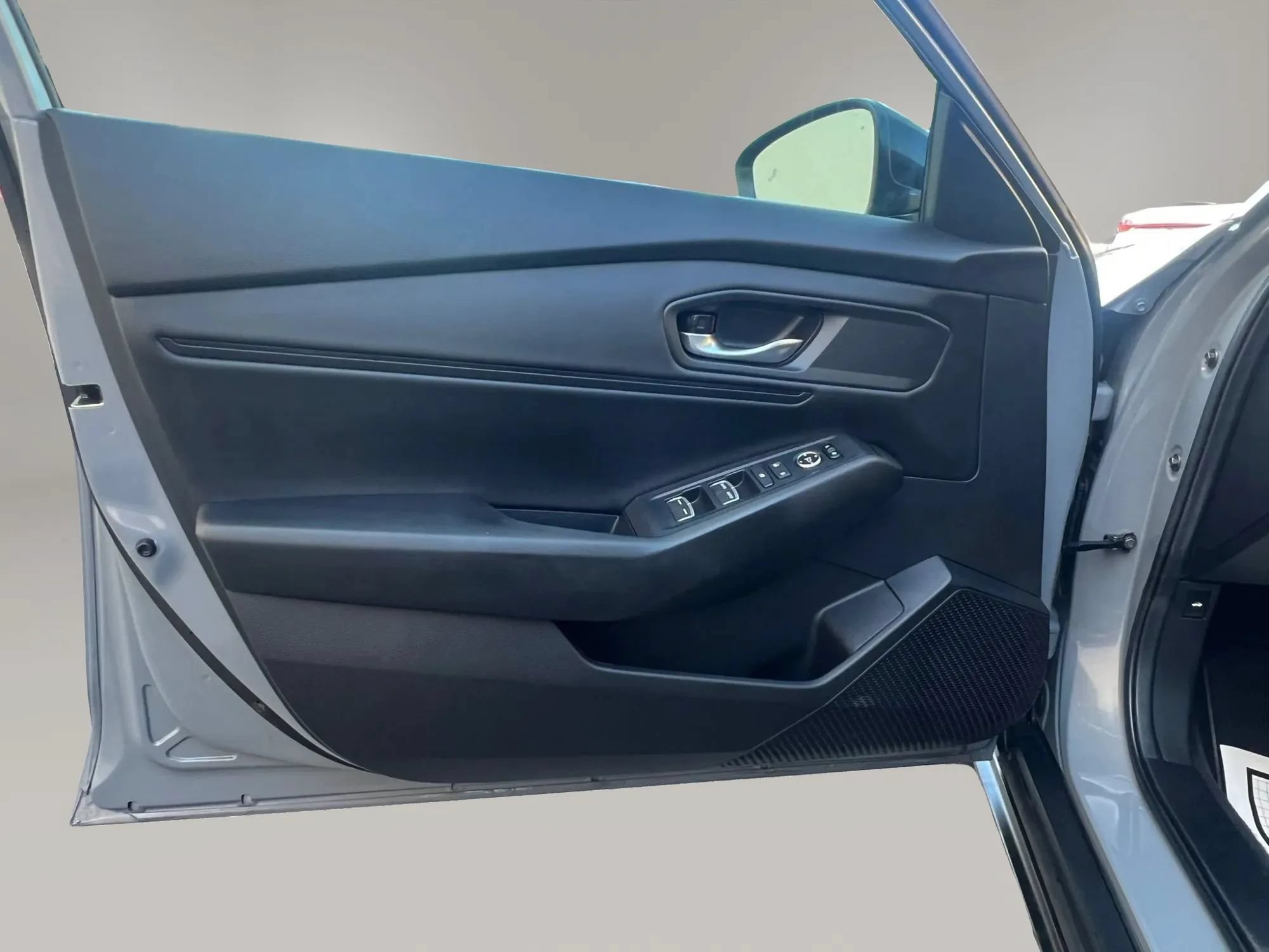 Used 2025 Honda Accord SE image 11