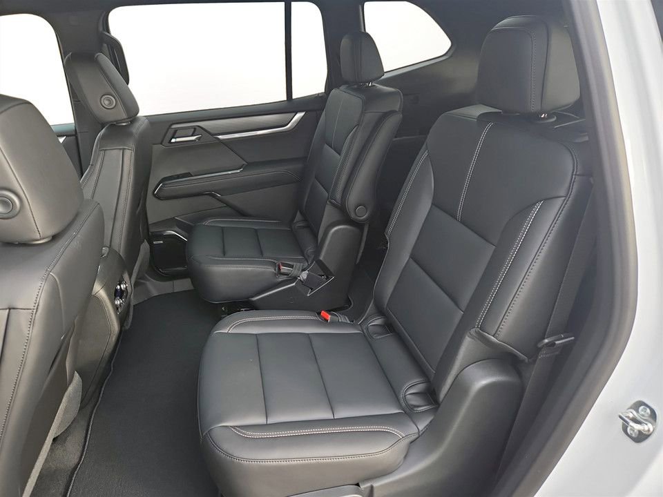 New 2026 GMC Acadia Elevation image 30