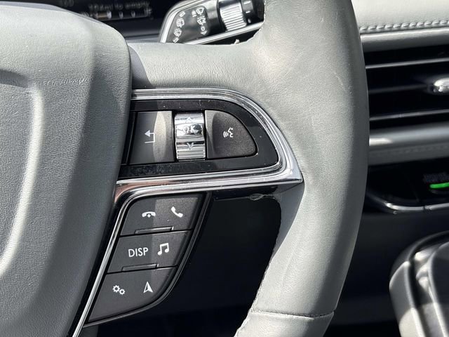 Certified 2023 Lincoln Nautilus Reserve FWD image 30