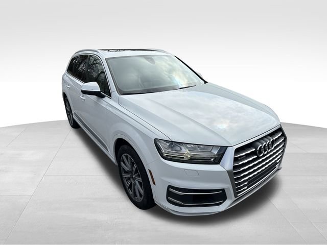 Used 2019 Audi Q7 3.0T Premium w/ Cold Weather Package image 7