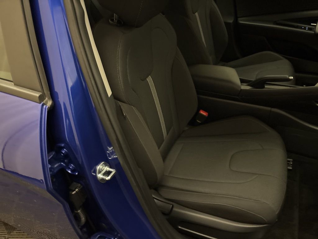 Certified 2026 Hyundai Elantra SE image 21