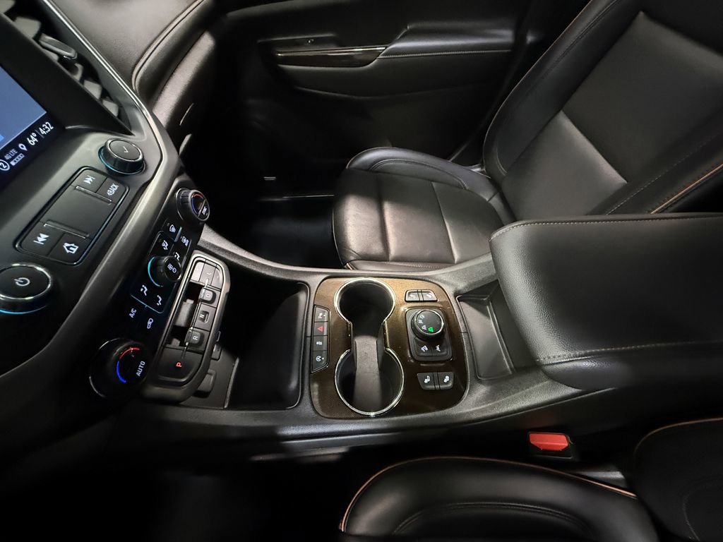 Used 2023 GMC Acadia AT4 AWD/4WD image 84