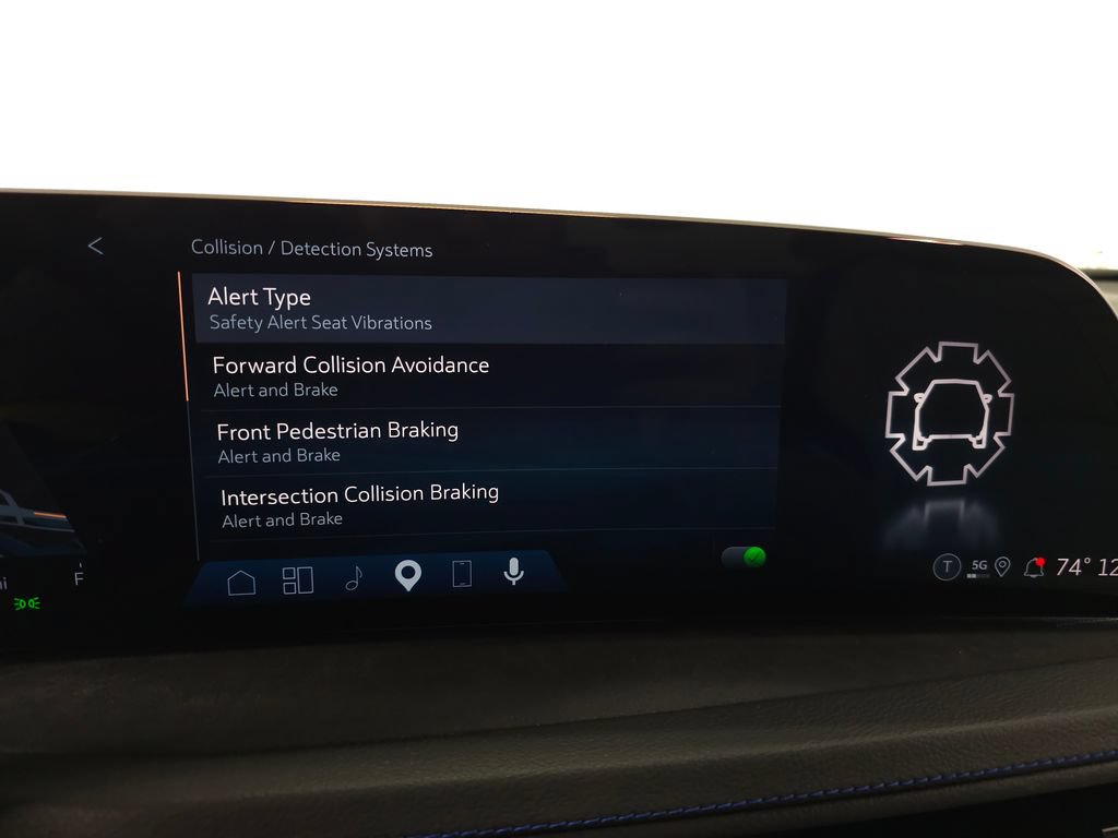 Used 2025 Cadillac XT4 Sport FWD image 27