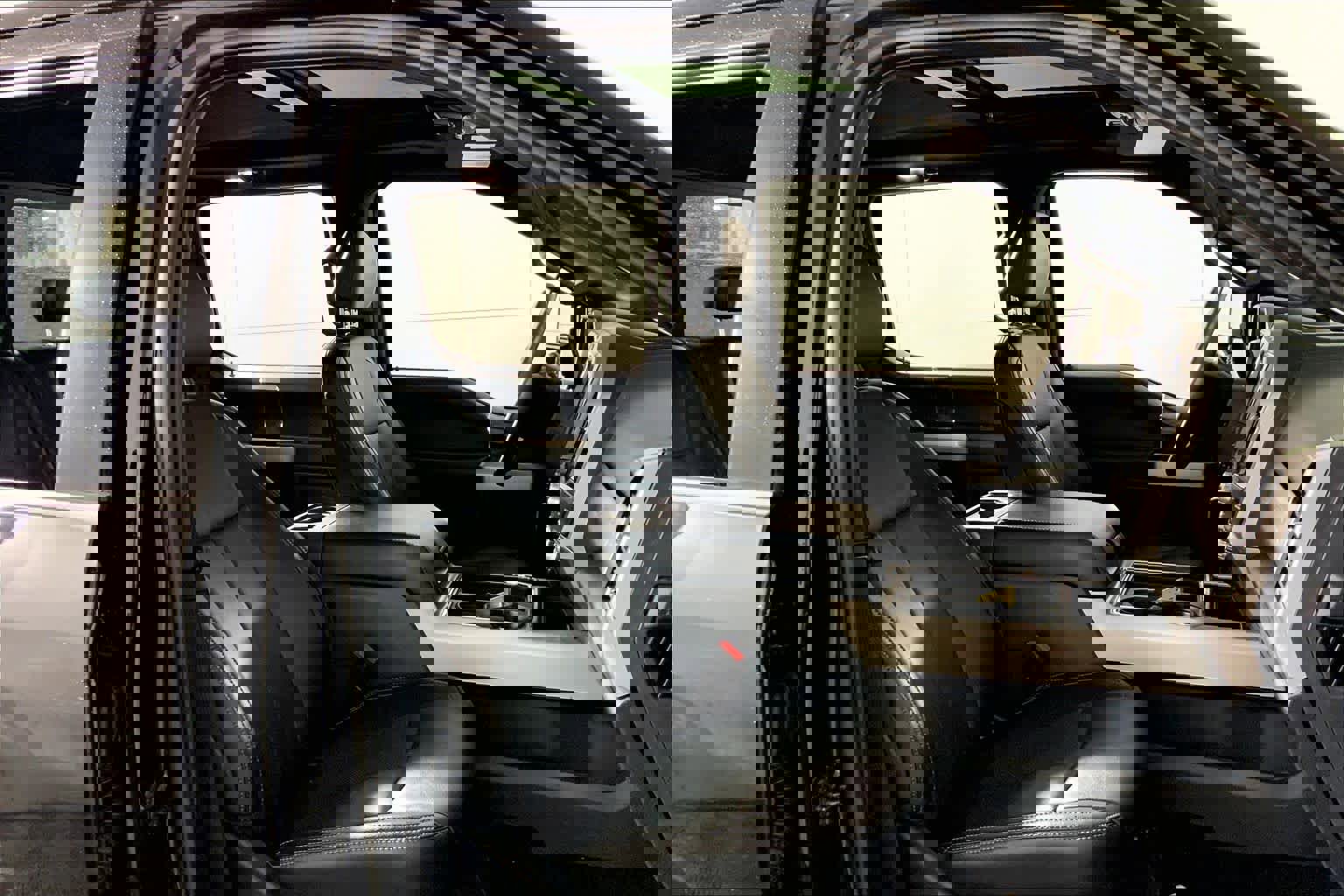 Used 2022 Ford F250 Lariat w/ Lariat Ultimate Package image 9