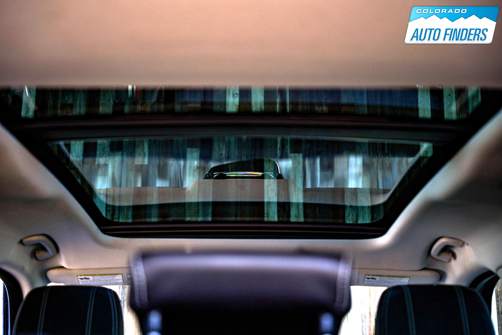 Used 2020 Land Rover Range Rover Velar S image 9