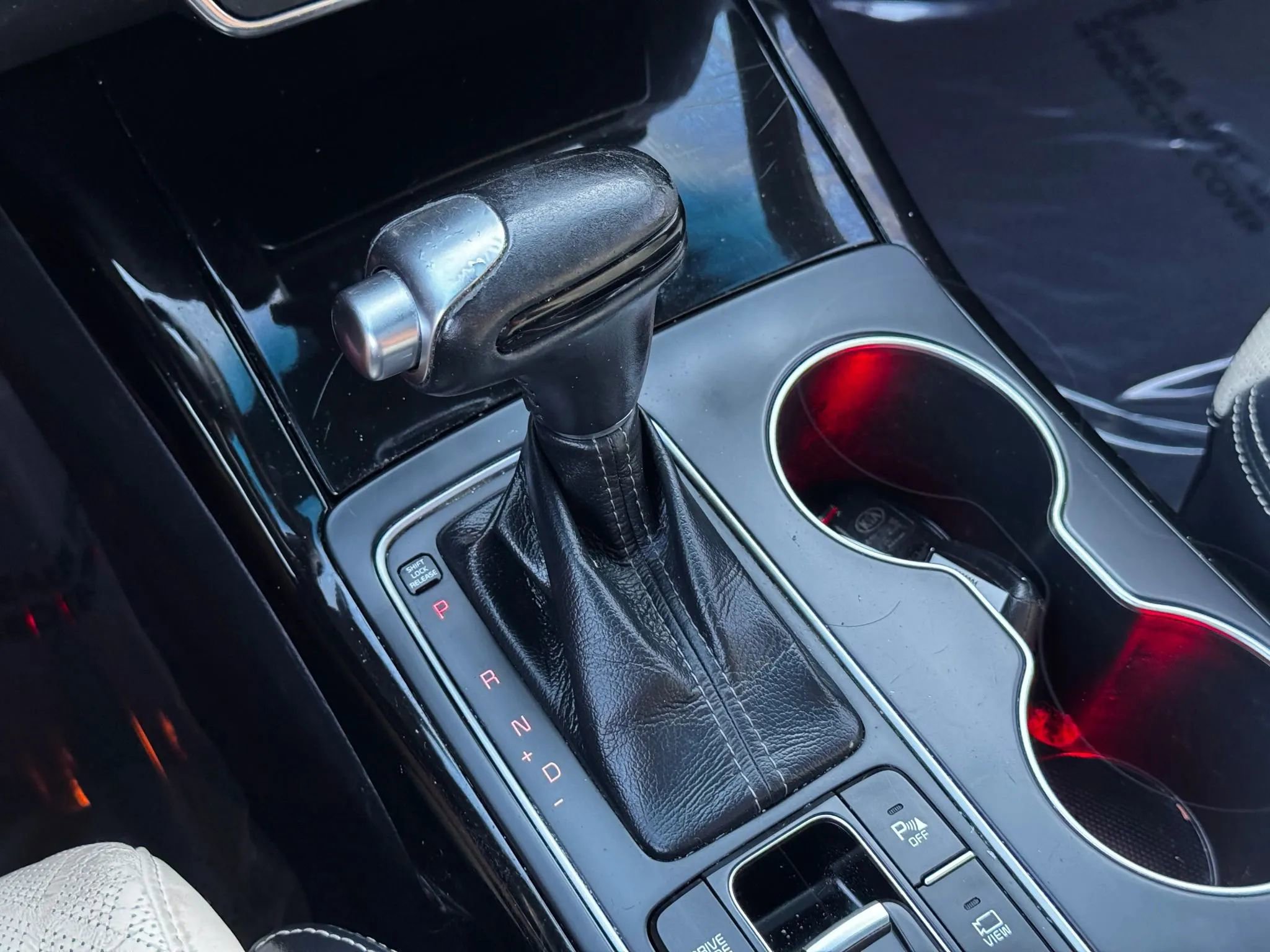 Used 2018 Kia Sorento SX image 28